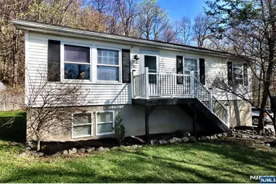 32 Panorama Drive, Sussex, NJ 07461 - Photo 1