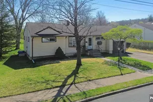 31 Michael Dr, Wayne, NJ 07470 - Photo 29