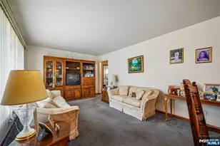 31 Michael Dr, Wayne, NJ 07470 - Photo 3