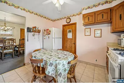 31 Michael Drive, Wayne, NJ 07470 - Photo 7
