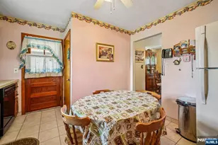31 Michael Dr, Wayne, NJ 07470 - Photo 9