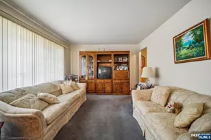 31 Michael Dr, Wayne, NJ 07470 - Photo 5