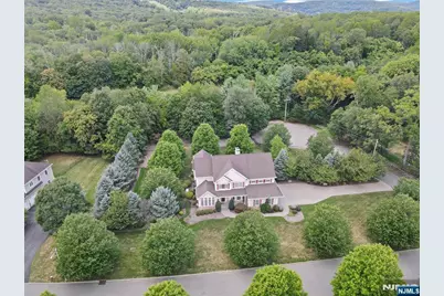 22 Meadow Lake Drive, Mahwah, NJ 07430 - Photo 37