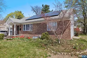35 E Ridgewood Ave, Paramus, NJ 07652 - Photo 3