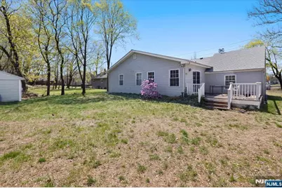 35 E Ridgewood Avenue, Paramus, NJ 07652 - Photo 29