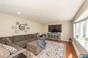 21 Carrol St, Fairfield, NJ 07004 - Photo 11