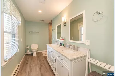 21 Carrol Street, Fairfield, NJ 07004 - Photo 17