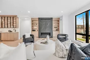 25 Garden Pl A, Edgewater, NJ 07020 - Photo 5