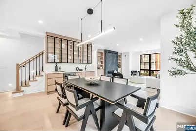 25 Garden Place A #A, Edgewater, NJ 07020 - Photo 9