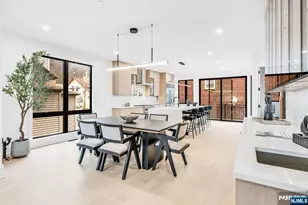 25 Garden Pl A, Edgewater, NJ 07020 - Photo 7
