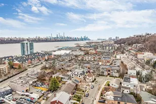 25 Garden Pl A, Edgewater, NJ 07020 - Photo 33