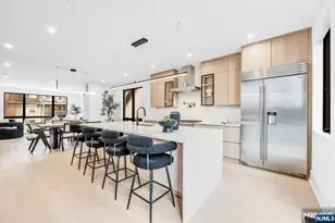 25 Garden Pl A, Edgewater, NJ 07020 - Photo 11
