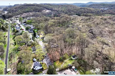102 Greenwood Avenue, Wanaque, NJ 07420 - Photo 13