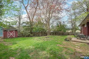 10 Laurel Pl, Caldwell, NJ 07006 - Photo 23