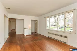 10 Laurel Pl, Caldwell, NJ 07006 - Photo 13