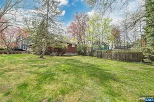 10 Laurel Pl, Caldwell, NJ 07006 - Photo 25