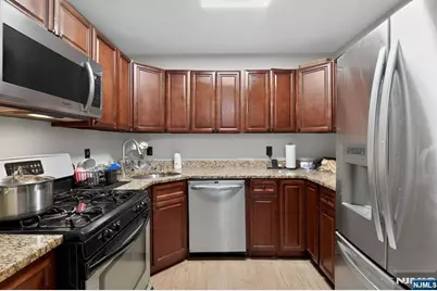 192 Burnett Avenue, Maplewood, NJ 07040 - Photo 13