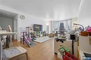 2301 City Pl, Edgewater, NJ 07020 - Photo 3
