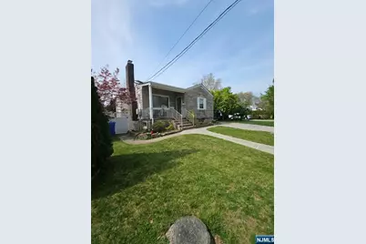 431 Terhune Avenue, Paramus, NJ 07652 - Photo 3
