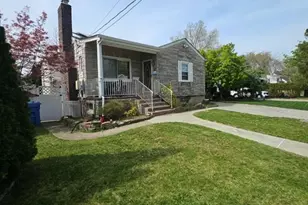 431 Terhune Ave, Paramus, NJ 07652 - Photo 3