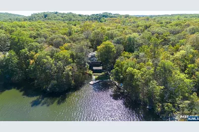 70 Harrison Lane, Bloomingdale, NJ 07403 - Photo 41