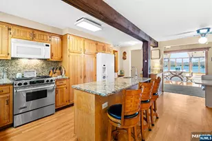 70 Harrison Ln, Bloomingdale, NJ 07403 - Photo 15