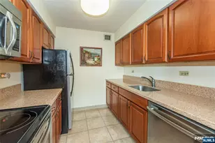 300 Main Street 704, Little Falls Township, NJ 07424 - Photo 11