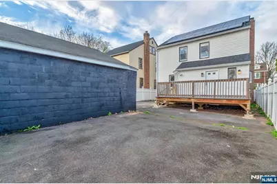 150 Hansbury Avenue, Newark, NJ 07112 - Photo 37