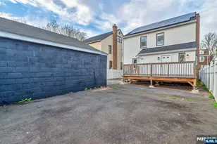 150 Hansbury Ave, Newark, NJ 07112 - Photo 37
