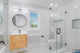 150 Hansbury Ave, Newark, NJ 07112 - Photo 21