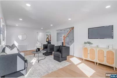 150 Hansbury Avenue, Newark, NJ 07112 - Photo 3