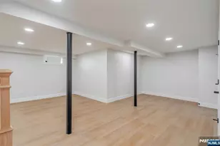150 Hansbury Ave, Newark, NJ 07112 - Photo 11