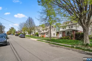 77 Oakdene Ave, Teaneck Township, NJ 07666 - Photo 3