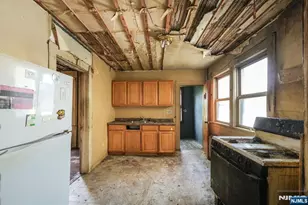 1024 Julia St, Elizabeth, NJ 07201 - Photo 27