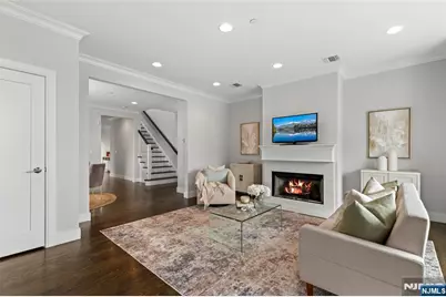 519 Walnut Street, Fort Lee, NJ 07024 - Photo 5