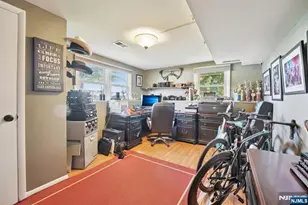 676 Rutgers Pl, Paramus, NJ 07652 - Photo 23