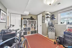 676 Rutgers Pl, Paramus, NJ 07652 - Photo 25