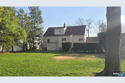 446 Maple Hill Drive, Hackensack, NJ 07601 - Photo 29
