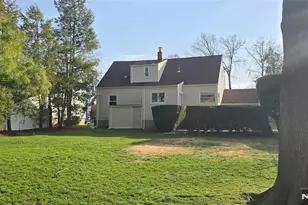 446 Maple Hill Dr, Hackensack, NJ 07601 - Photo 29