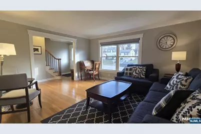 446 Maple Hill Drive, Hackensack, NJ 07601 - Photo 5