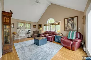 2 Crocker Mansion Dr, Mahwah, NJ 07430 - Photo 23