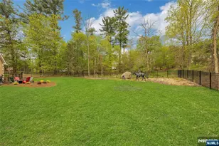 2 Crocker Mansion Dr, Mahwah, NJ 07430 - Photo 33