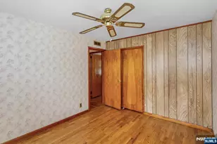 17 Obal Ave, Elmwood Park, NJ 07407 - Photo 11