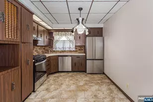 17 Obal Ave, Elmwood Park, NJ 07407 - Photo 9
