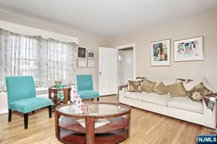 218 Hickory Ave, Bergenfield, NJ 07621 - Photo 5