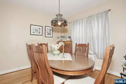 218 Hickory Avenue, Bergenfield, NJ 07621 - Photo 11
