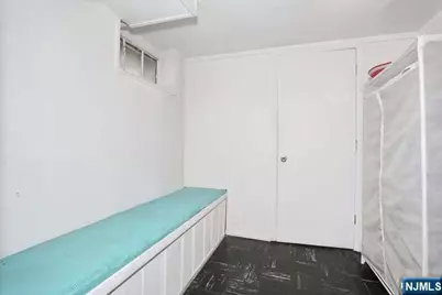 218 Hickory Avenue, Bergenfield, NJ 07621 - Photo 15