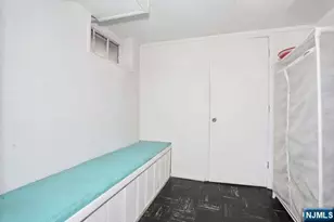 218 Hickory Ave, Bergenfield, NJ 07621 - Photo 15