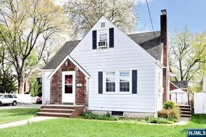 218 Hickory Avenue, Bergenfield, NJ 07621 - Photo 39