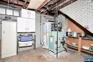 218 Hickory Ave, Bergenfield, NJ 07621 - Photo 21